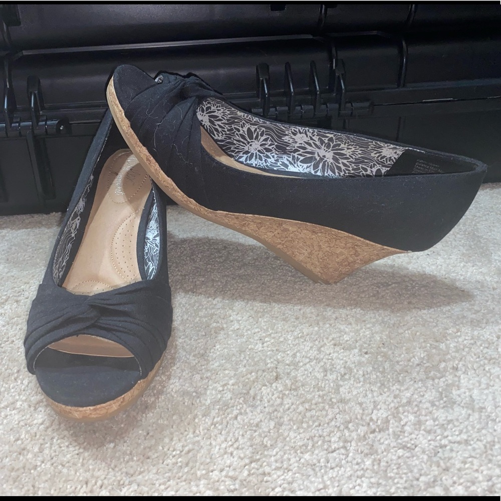 Dexflex Comfort Wedges Size 8